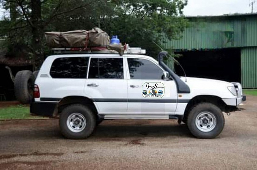 Full house fleets available with Game Scanners Tours and Safaris